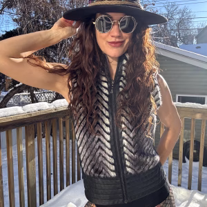 Guess leather and Fur vest